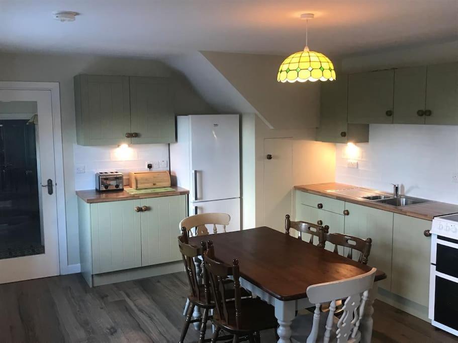 Hilltown Mournes Family Cottage With Hot Tub מראה חיצוני תמונה