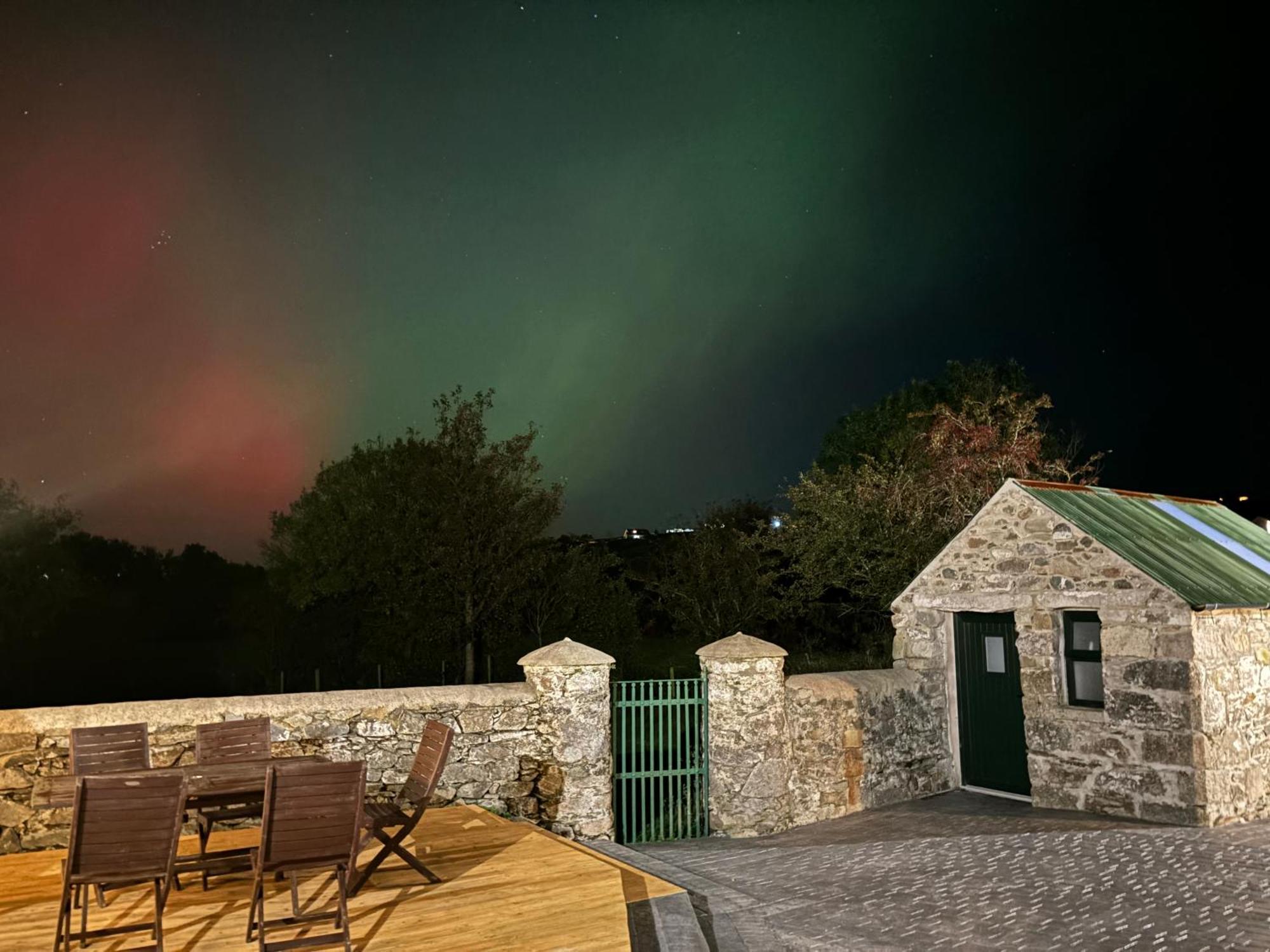 Hilltown Mournes Family Cottage With Hot Tub מראה חיצוני תמונה